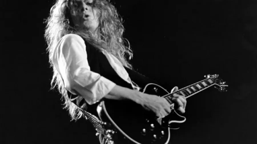 Ex-guitarrista do Whitesnake, John Sykes morre aos 65 anos
