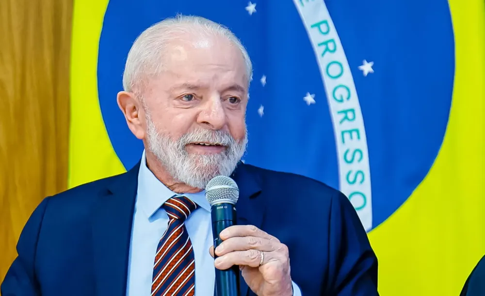 A ministros, Lula não garante reeleição em 2026