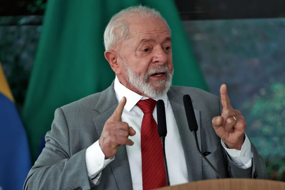 Polêmica do Pix “derrete” a imagem de Lula em Campo Grande - MS