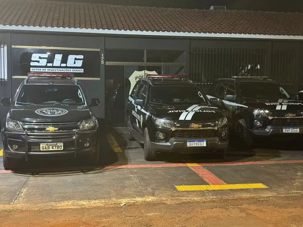 'Stalker' mata namorado de ex a tiros após descobrir novo relacionamento nas redes socias