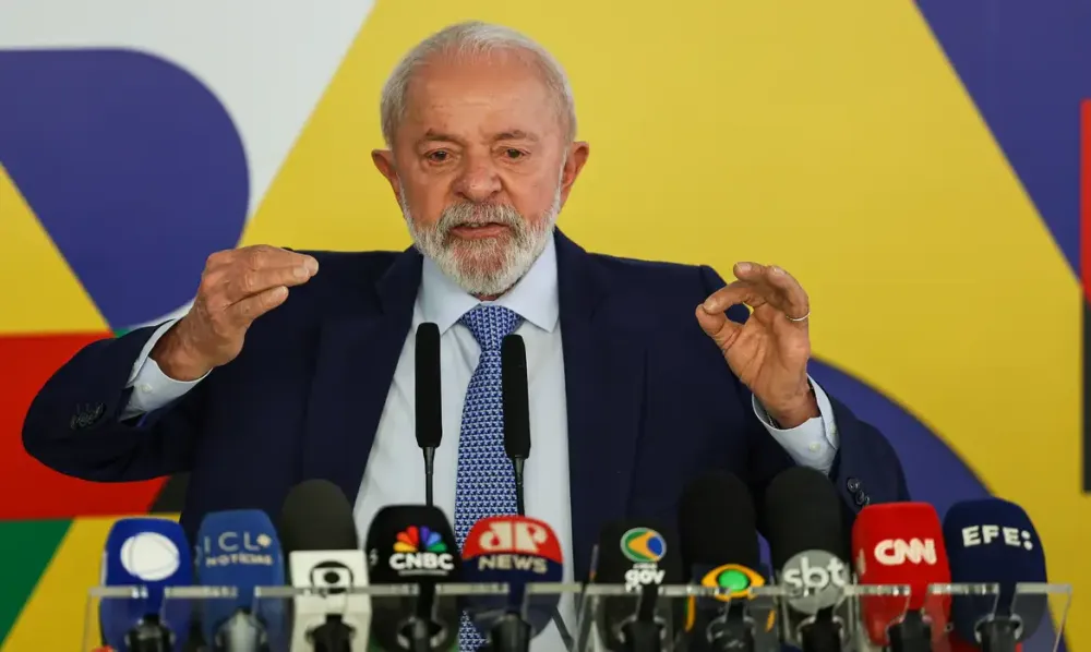 Lula culpa tragédia no RS: ‘teríamos superávit’ e ainda nega rombo fiscal