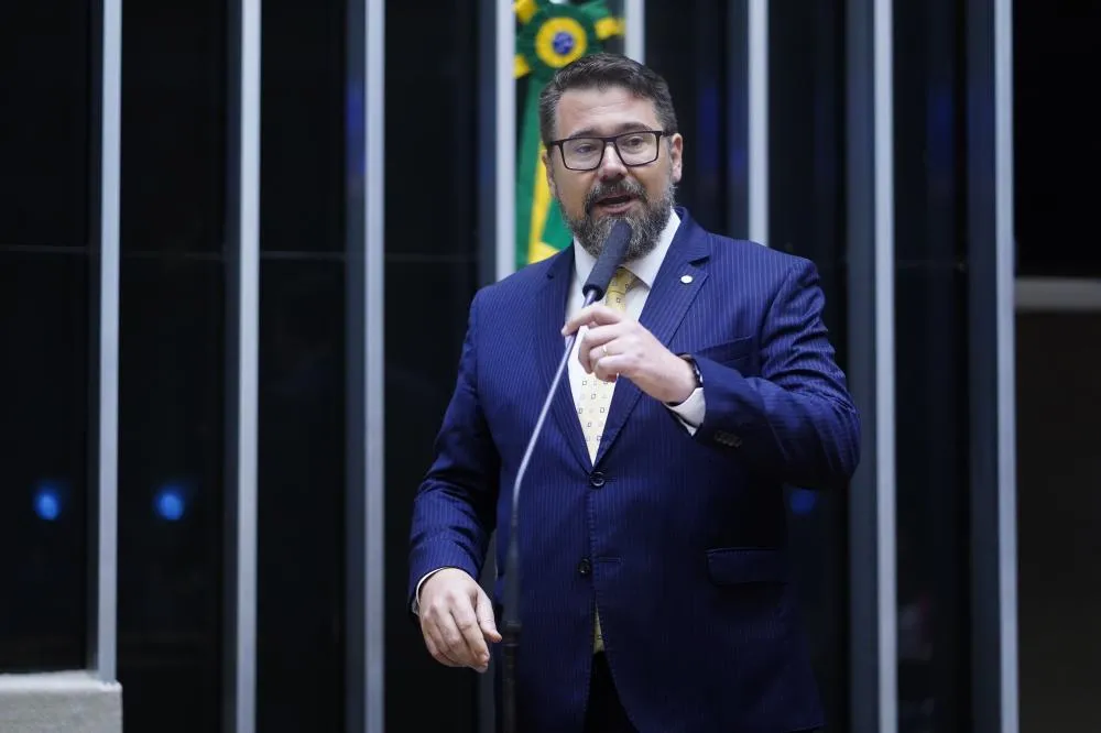Pollon entregará para a Mesa Diretora o seu 11° pedido de impeachment na abertura do protocolo