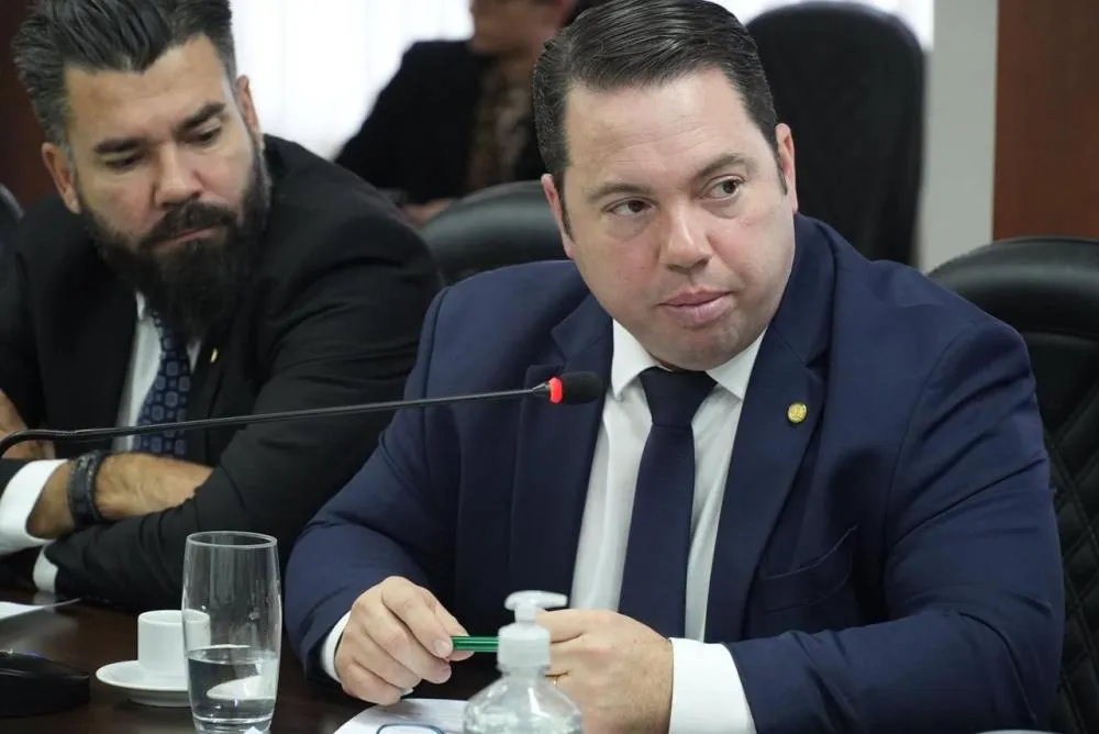 Rodolfo Nogueira defende pagamento em dinheiro por horas extras de policiais e bombeiros