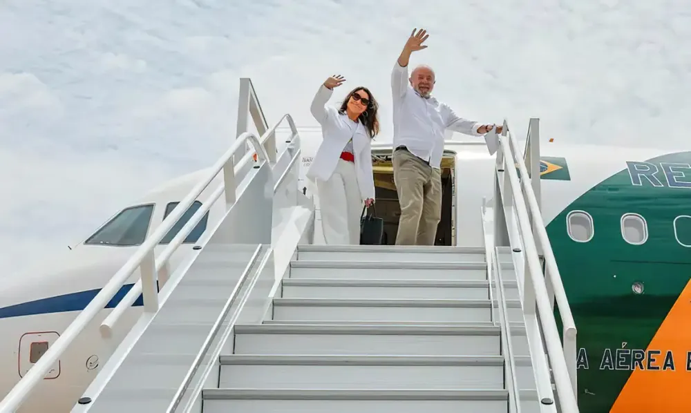 POBREZA PRA VOCÊ! LUXO PRA MIM! GASTO DE 1,7 MILHÃO DO GOVERNO LULA EM MÓVEIS E ELETRODOMÉSTICOS.