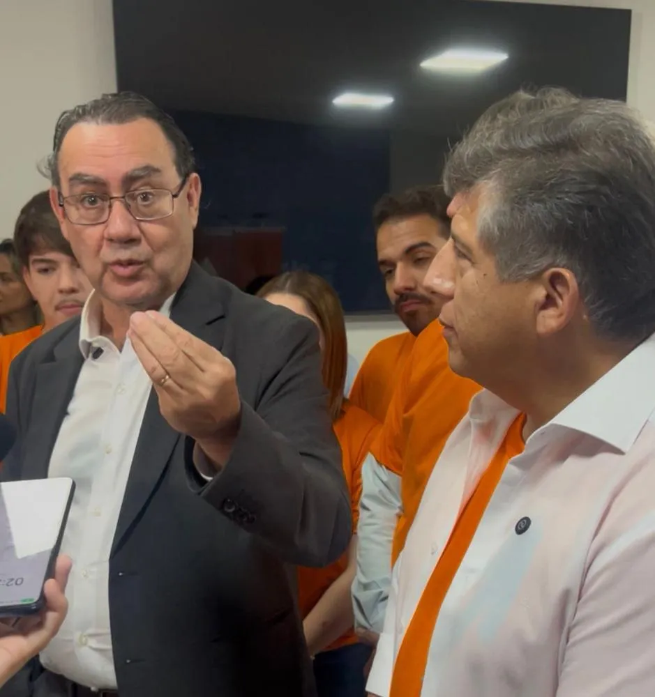 Ao lado do pré-candidato à presidência da República Augusto Cury, Lídio Lopes assume Avante em MS e evento reforça articulação política para 2026