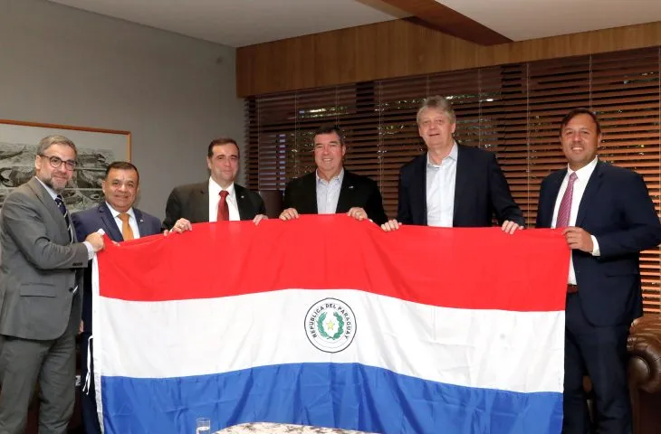 GOVERNO DE MS DISCUTE COM PARAGUAI CONSTRUÇÃO DE NOVA PONTE E AVANÇOS NO SETOR ALFANDEGÁRIO