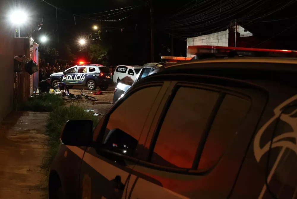 DUPLA EM MOTO EFETUOU 11 TIROS CONTRA ‘DIABOLIM’ NO LAGEADO