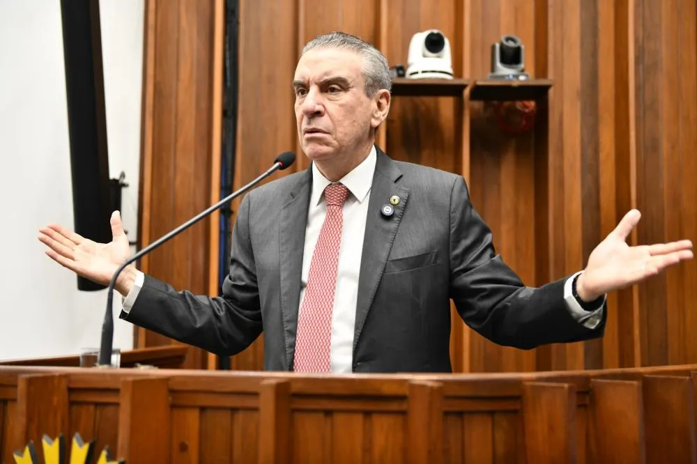 “COM AGRESSOR NA RUA, MULHER NENHUMA ESTÁ SEGURA”, LAMENTA PAULO CORRÊA APÓS SOBRINHA SER AGREDIDA PELO NAMORADO