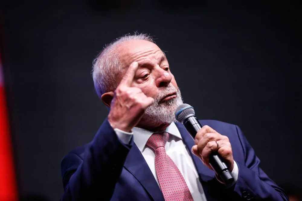 LULA QUER DESCOBRIR “QUEM PASSOU A MÃO NO OVO”