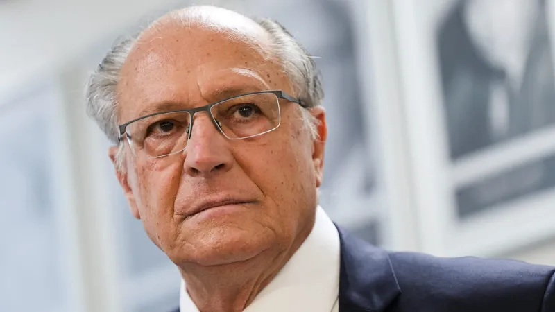 ALCKMIN DIZ QUE IMPOPULARIDADE DE LULA É CULPA DO CALOR E DA SECA EXTREMA