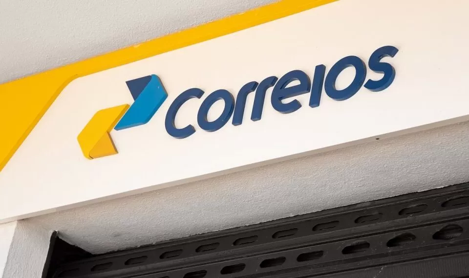 EM CRISE FINANCEIRA, CORREIOS GASTAM R$ 38,4 MILHÕES EM PATROCÍNIOS NO GOVERNO LULA