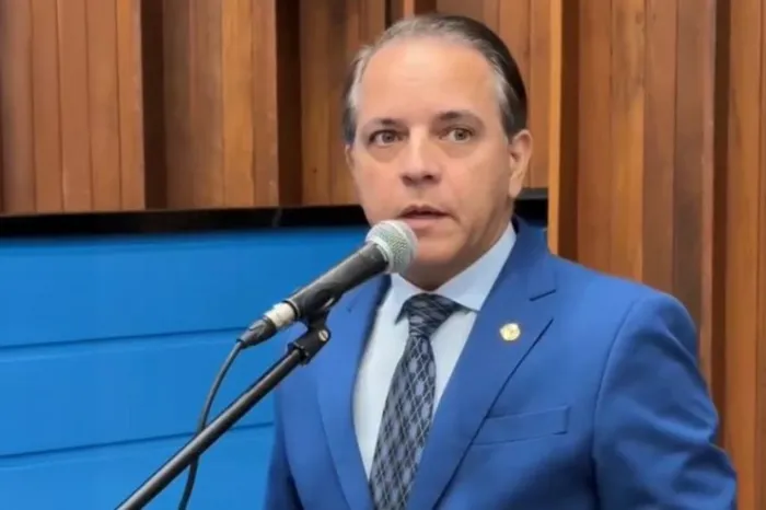 “NÃO SE TRATA DE IDEOLOGIA, MAS DE RESPEITO”, DIZ CORONEL DAVID AO PARABENIZAR GOVERNO POR EXONERAÇÃO DE SERVIDOR